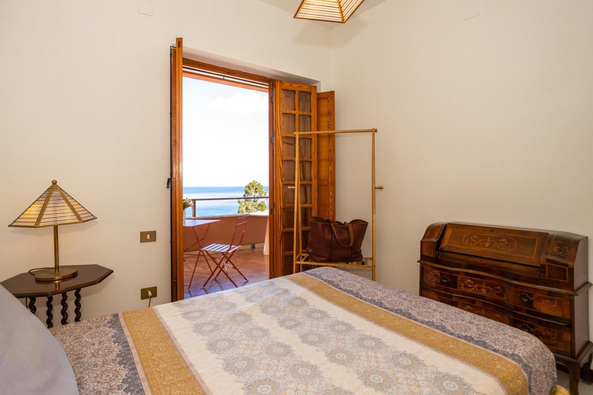 Villa Nel Verde Sul Mare, Mondello, Palermo Exteriör bild
